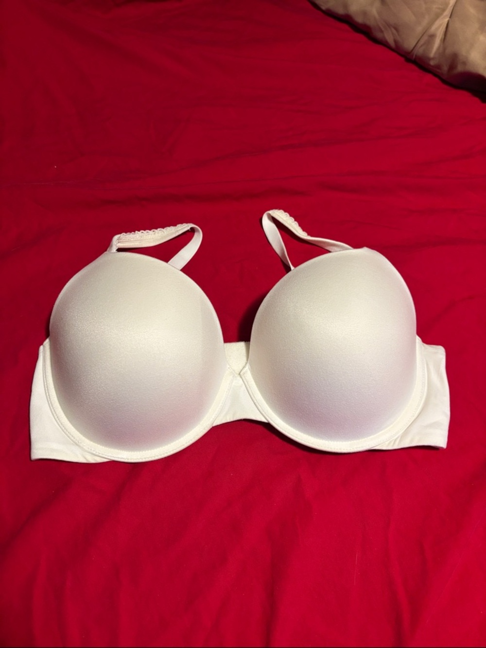 Victoria's Secret White Smooth Molded Bra